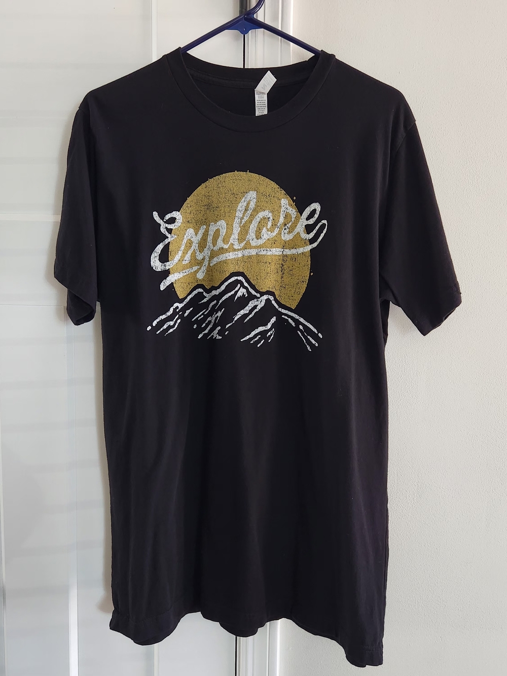 Men's T-Shirts Size Large And Extra Large You Get All 4